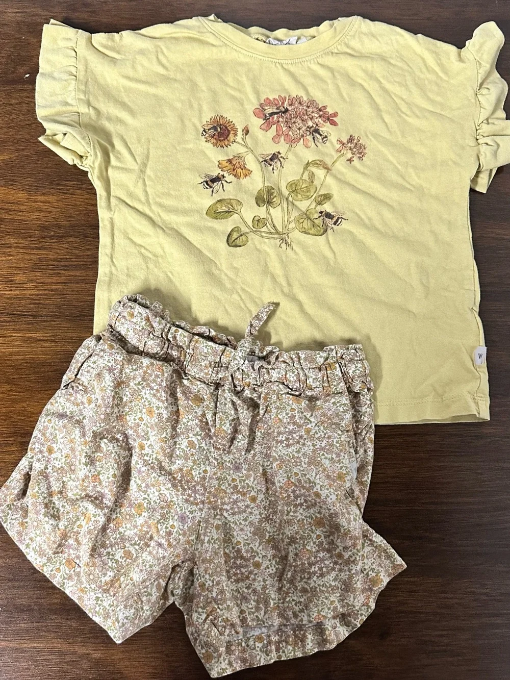 Yellow Floral Bee Graphic Short Sleeve Tee for Girls